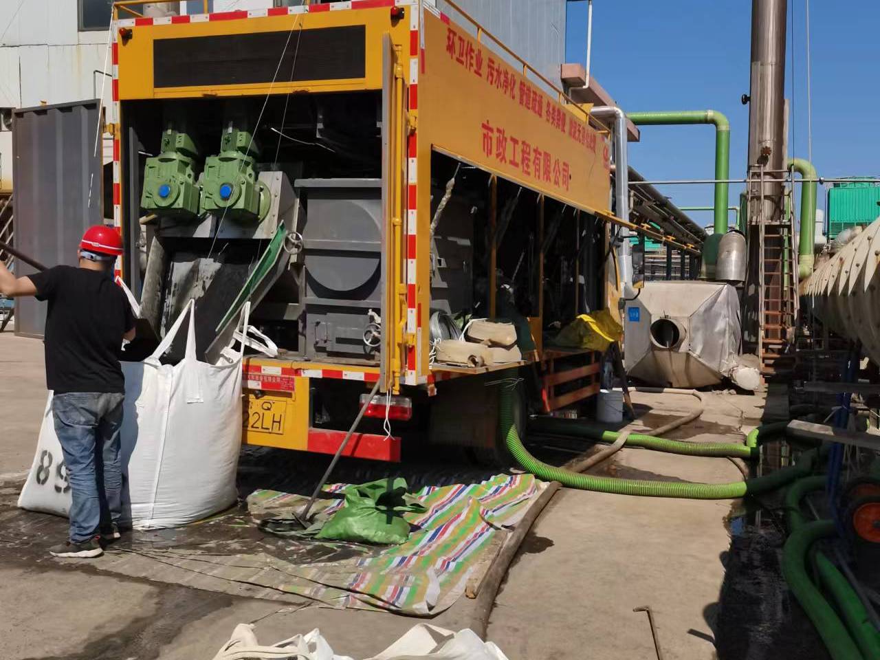 瑞金淤泥压干处理